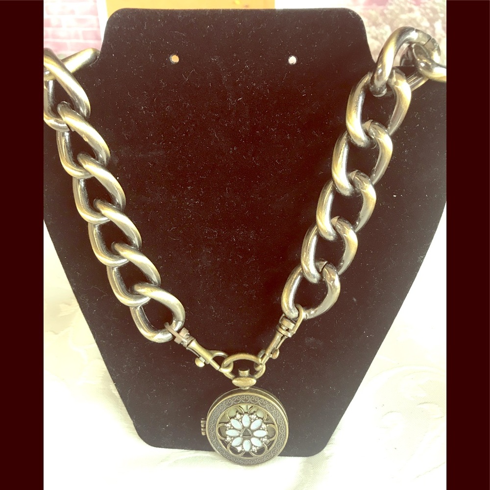 Big link antique gold watch locket